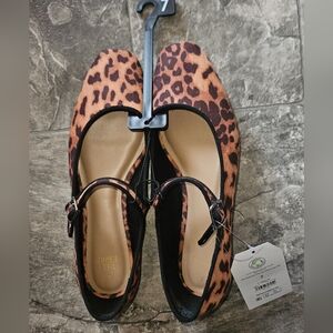 Time & Tru Women's Leopard Print Mary Jane Flats - Size 7  NWT
